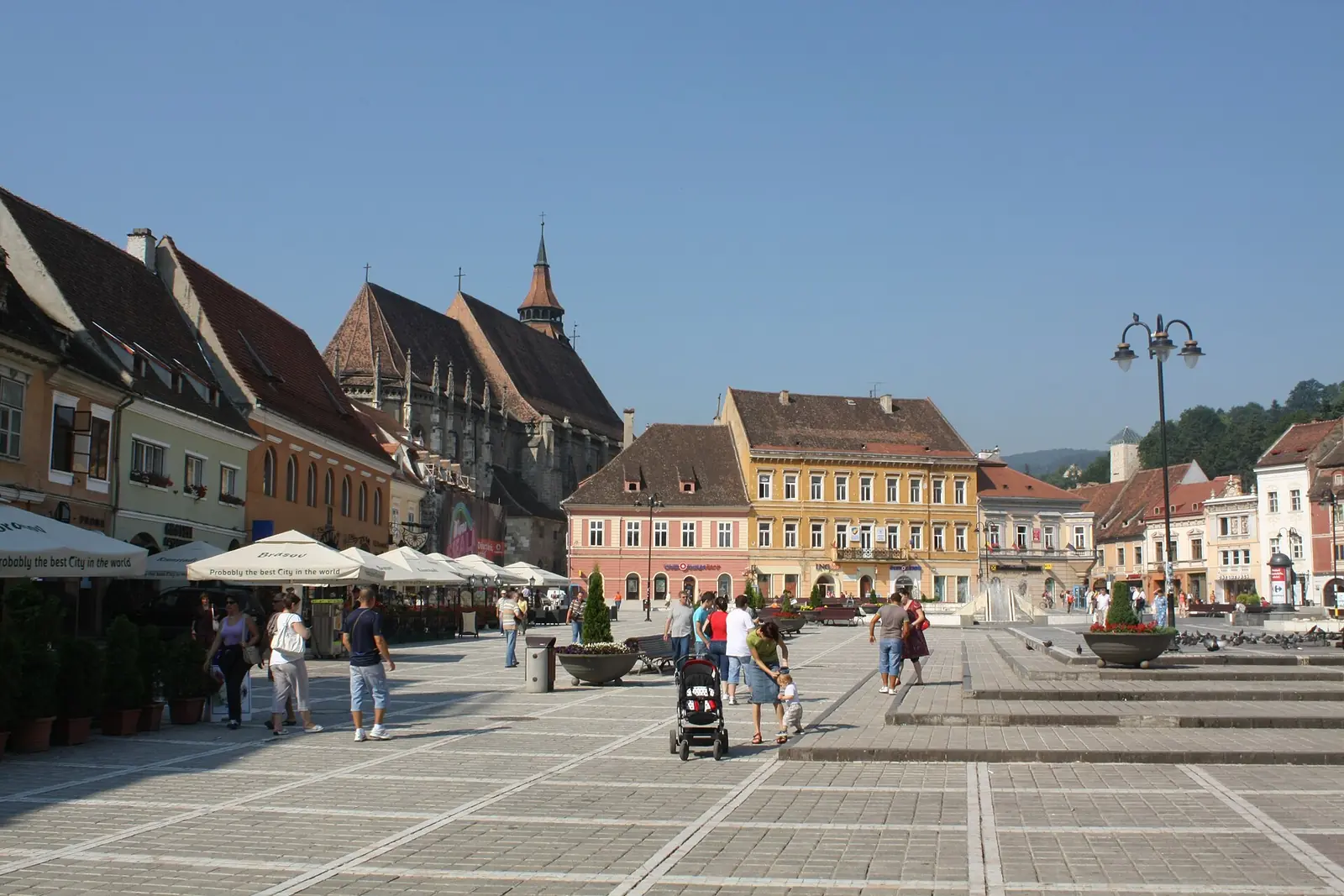 Piața Sfatului din Brașov și Casa Sfatului, aproape de Hotel Gott